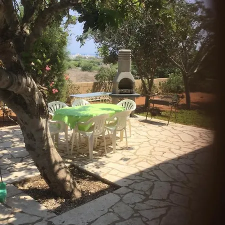 Konnos Holiday home *