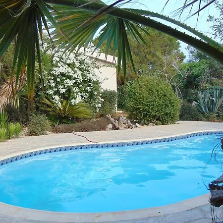 Hébergement de vacances Konnos *