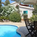بيت للعطل Konnos